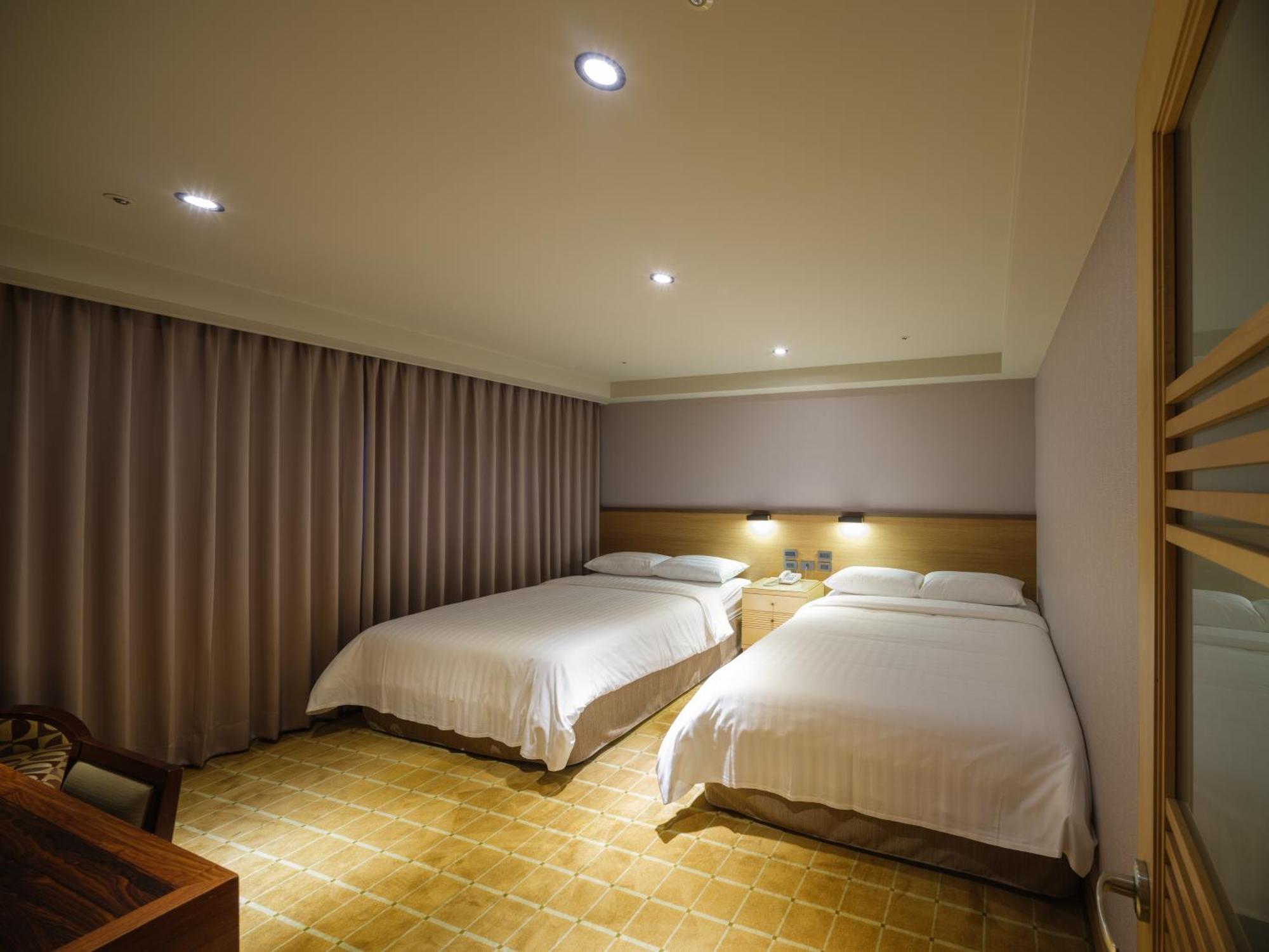 Rich & Free Hotel - Fuzhong 富逸旅趣-板橋府中館 Taipei Exterior photo